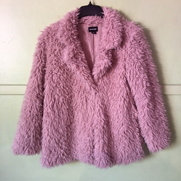 Ladies’ Shaggy Coat - Picture 2 of 6